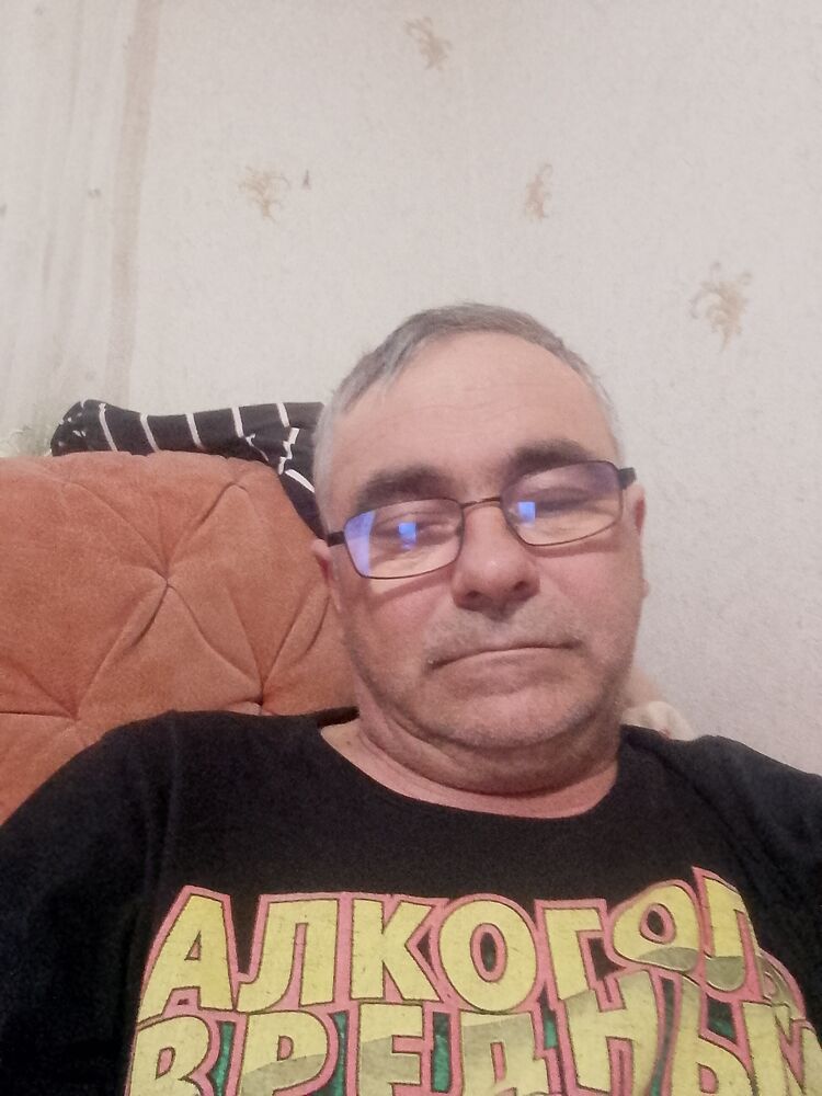  42590779  , 51 ,    
