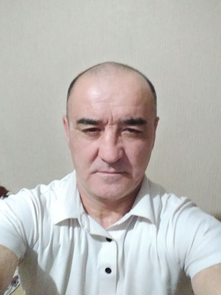  53305399  Gayratbek, 48 ,    
