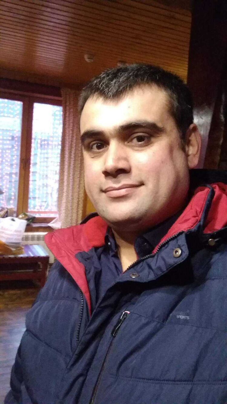  ,   Ali, 35 ,   ,   