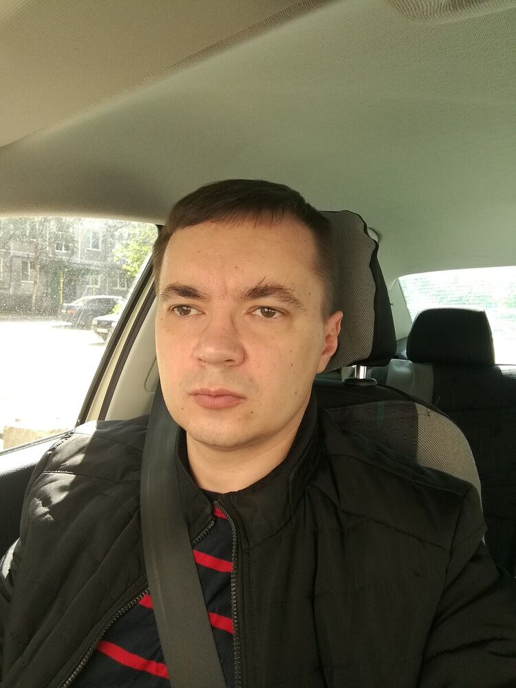  20416889  Pavel, 45 ,    