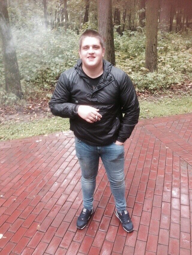  18296399  , 28 ,    