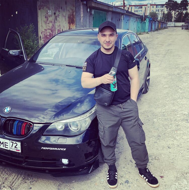  48003109  Timur, 29 ,    