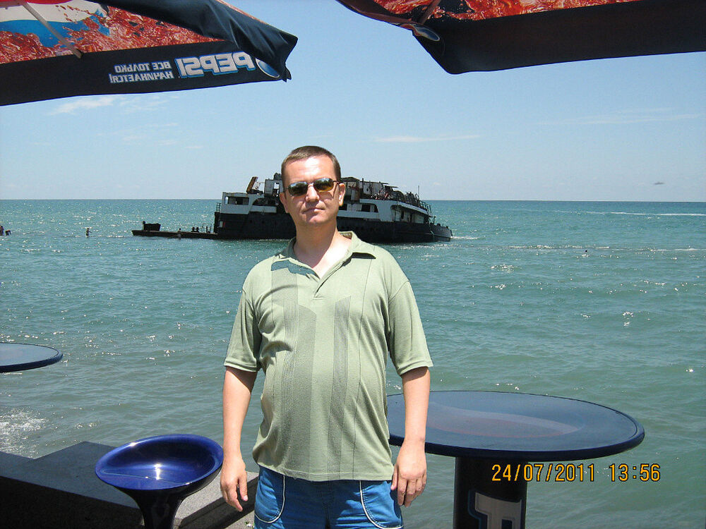  13328519  Mikl, 53 ,    