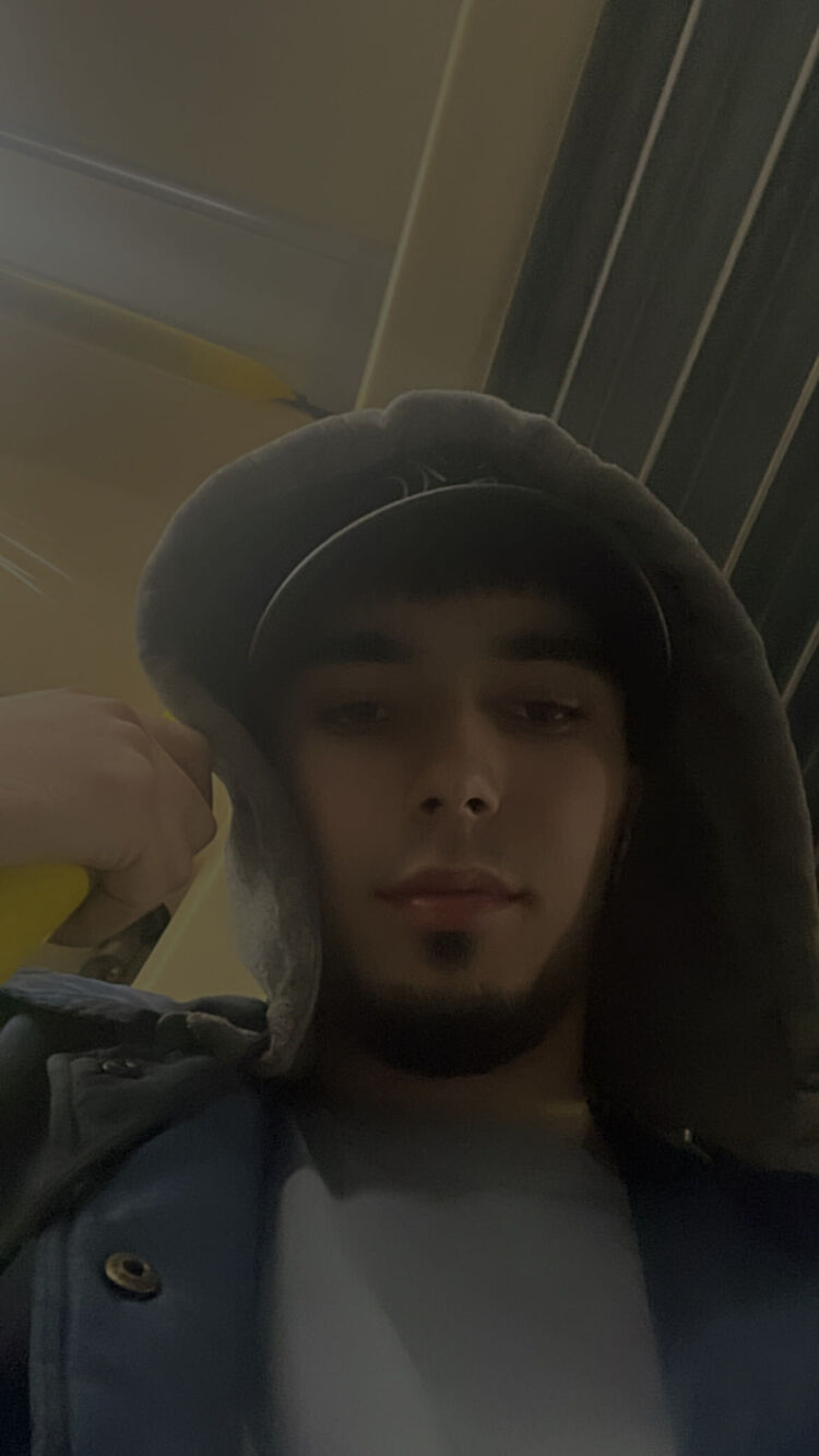  34023289  , 24 ,    
