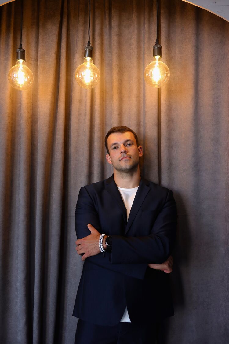  ,   Maxim, 31 ,   ,   