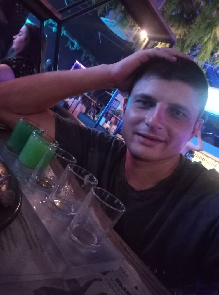  52870309  , 32 ,    