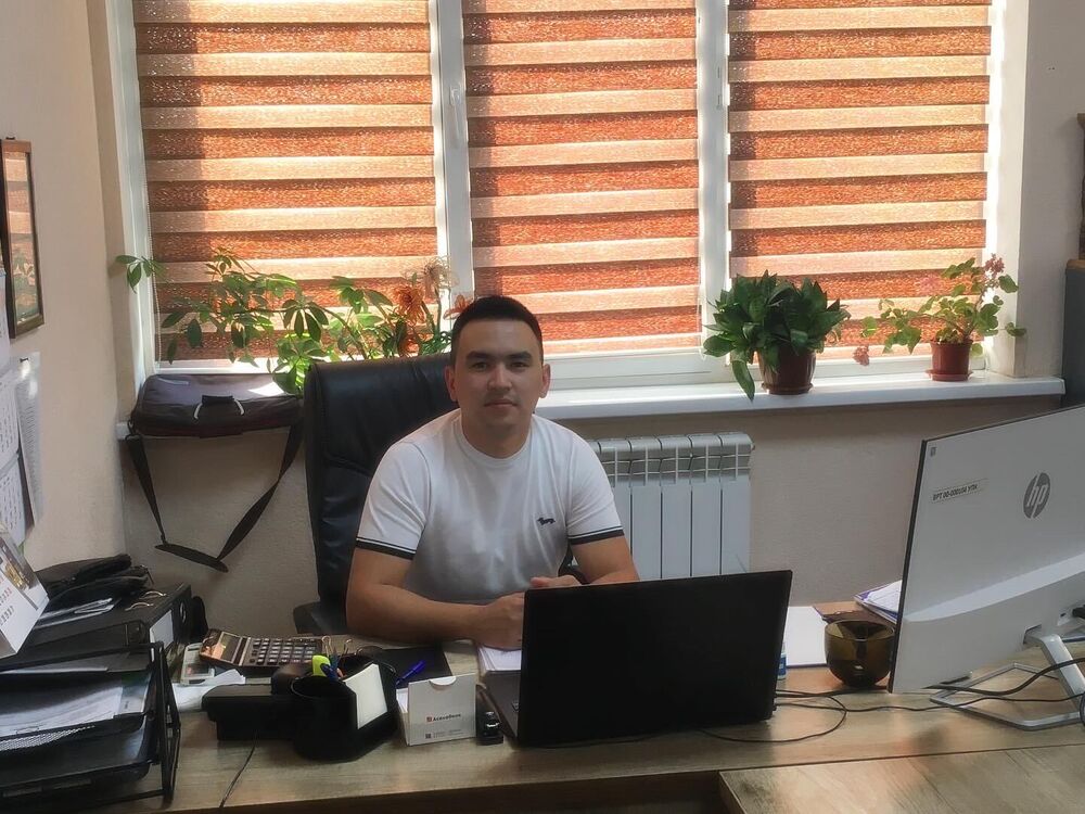  ,   Farrux, 31 ,   ,   , c , 