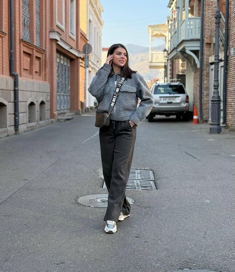  53900659  , 31 ,    -