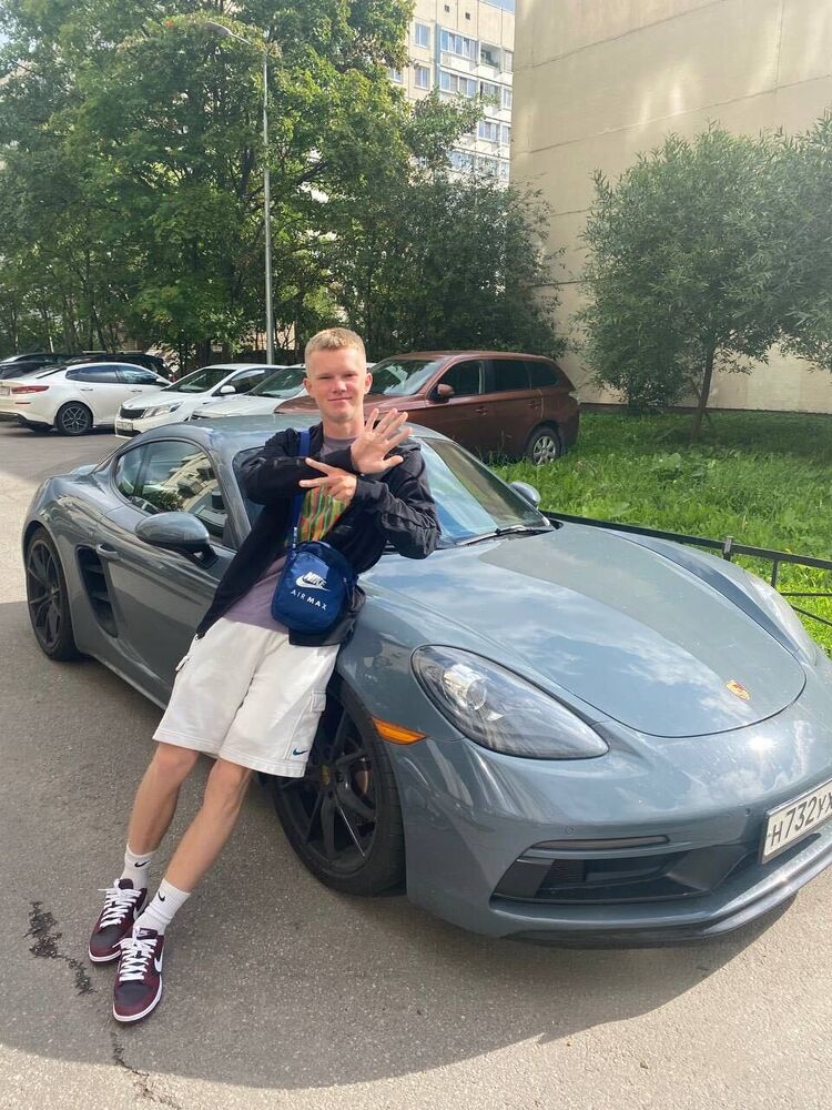  37027209  , 20 ,    -