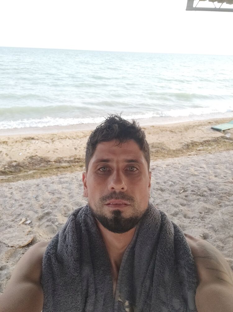  35309549  , 37 ,    