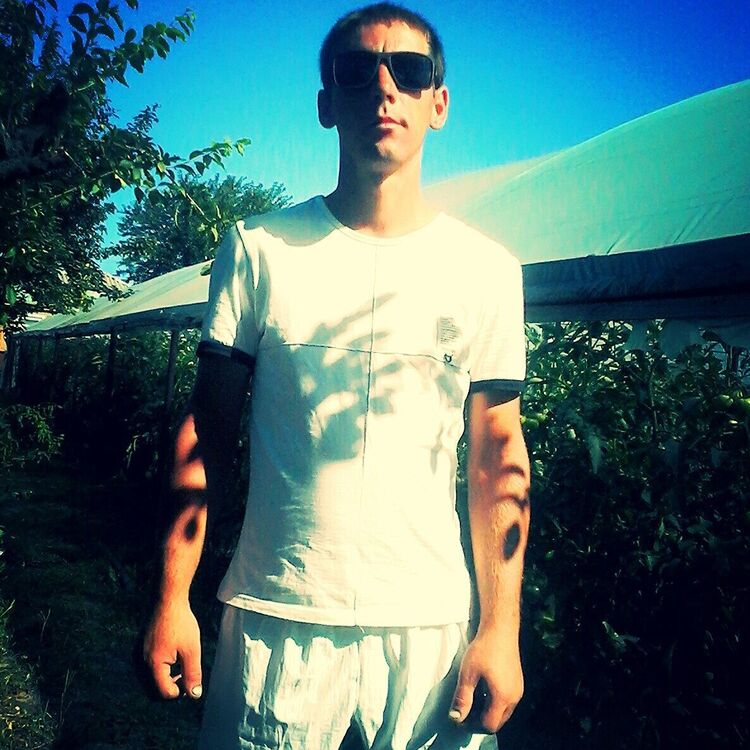  ,   DeNiS, 34 ,   ,   , c 