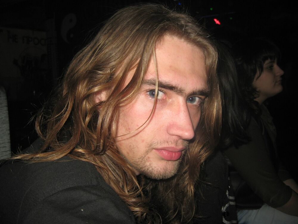  ,   Alex, 39 ,   