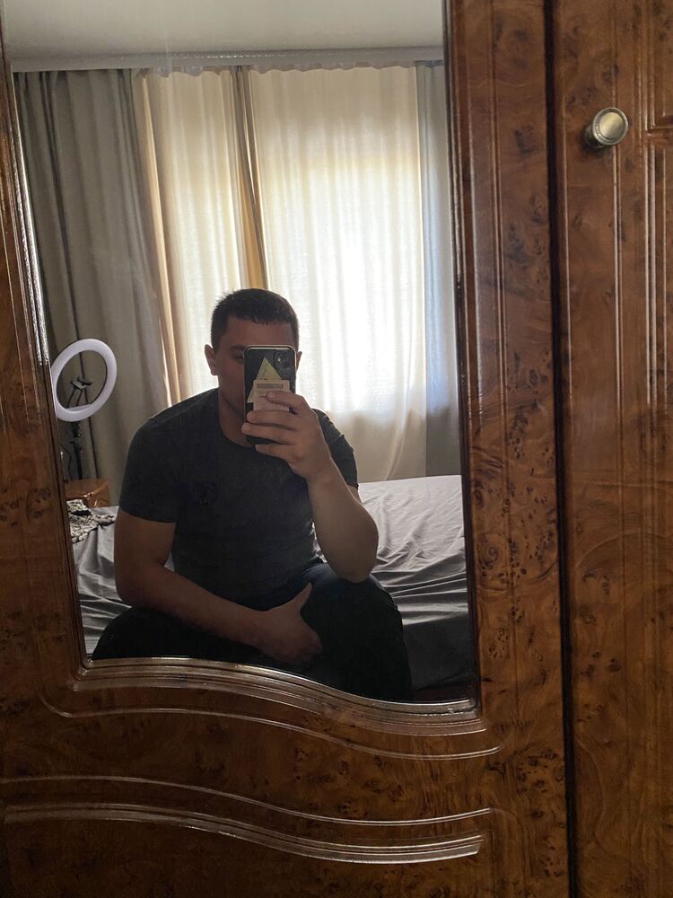  43860149  , 33 ,    