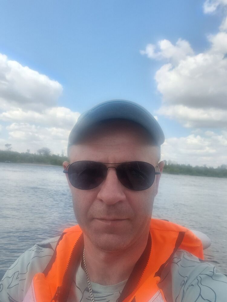  --,   , 39 ,   c 