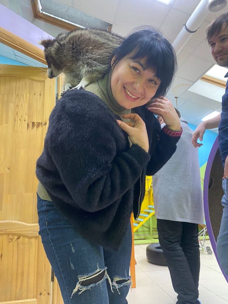  54637359  Elena, 51 ,    