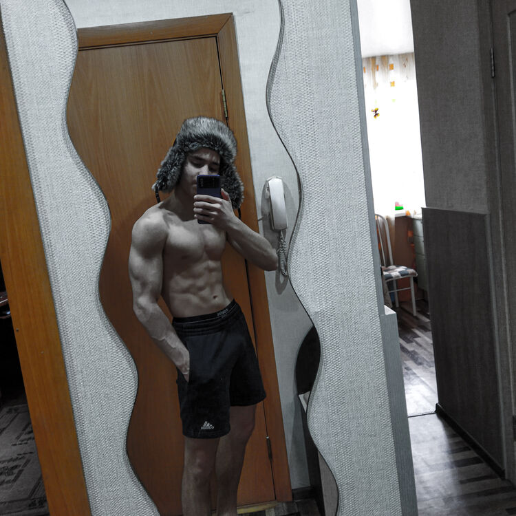  31442449  Vladislav, 21 ,    