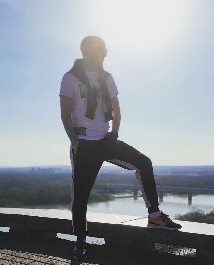  27497889  Dima, 31 ,    