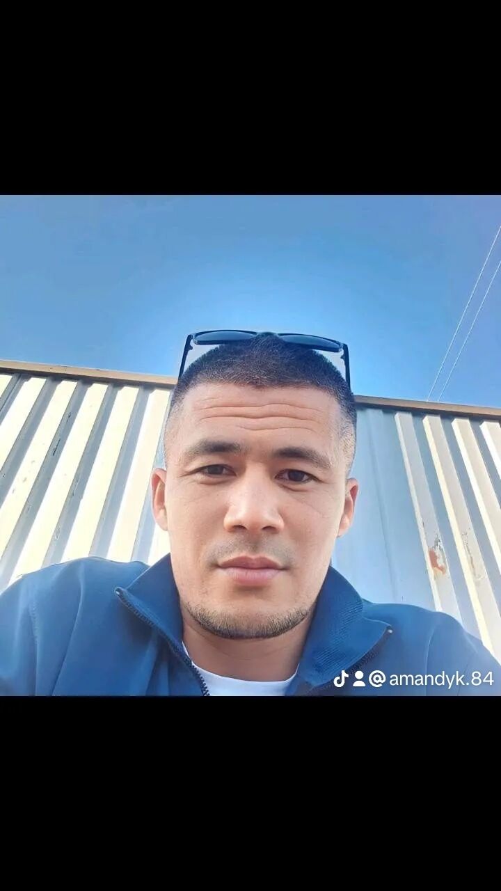  ,   Amandik, 41 ,   c 