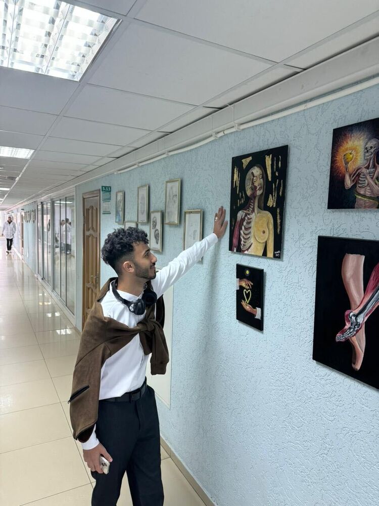  47069049  Abod, 20 ,    