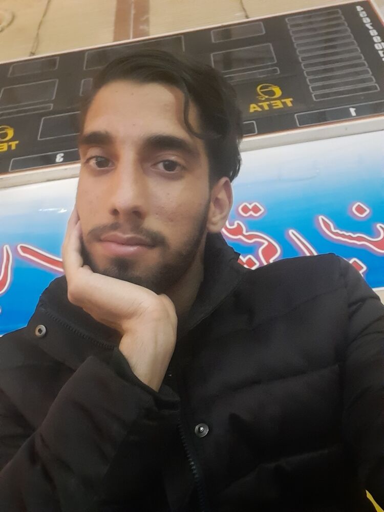  44468329  Alireza, 20 ,    