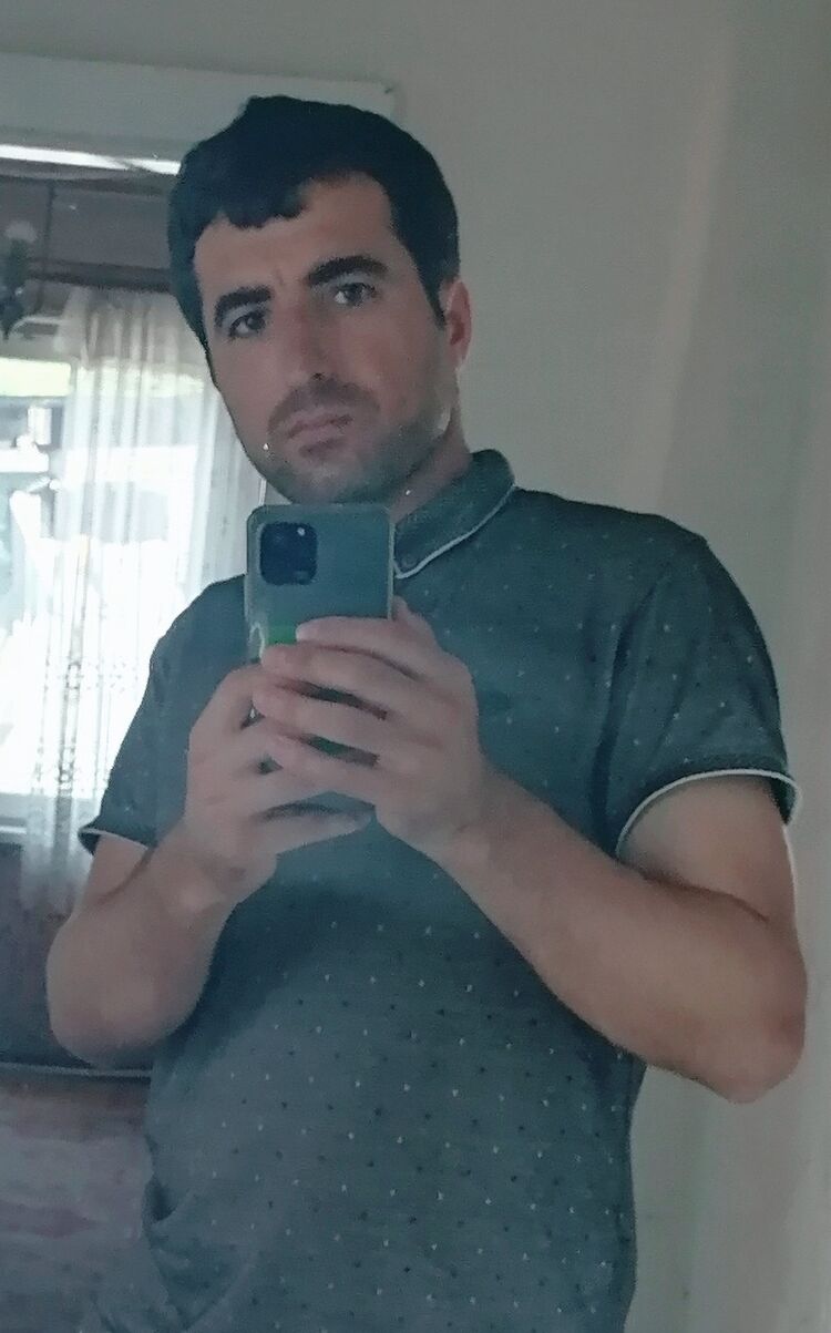  43989579  , 34 ,    