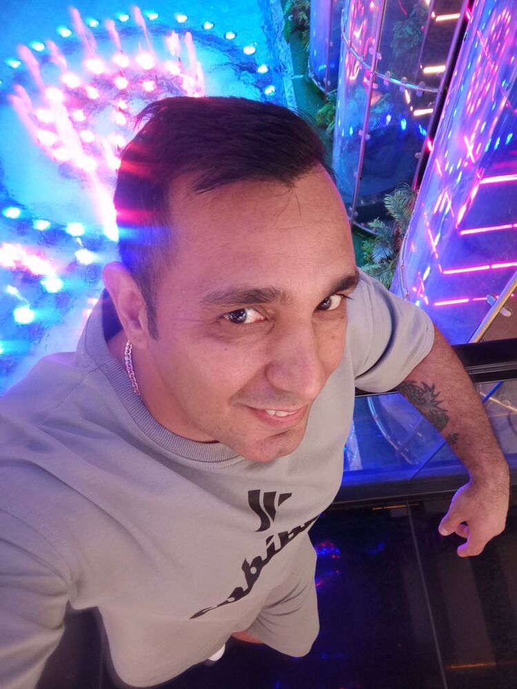  45938229  , 33 ,    