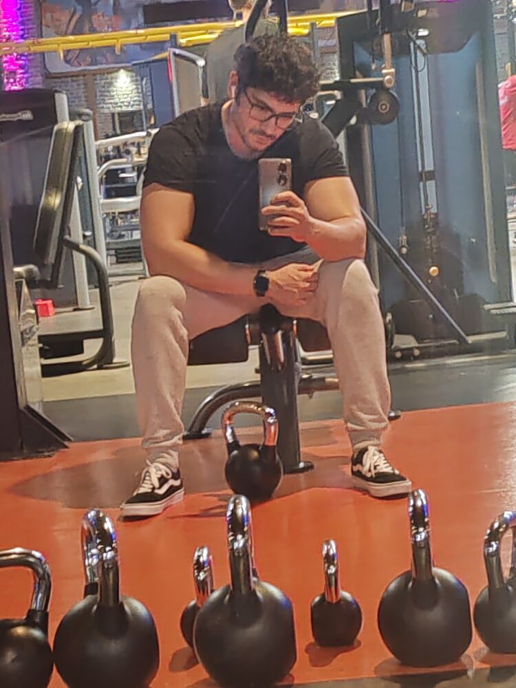  47712609  Ali, 29 ,    