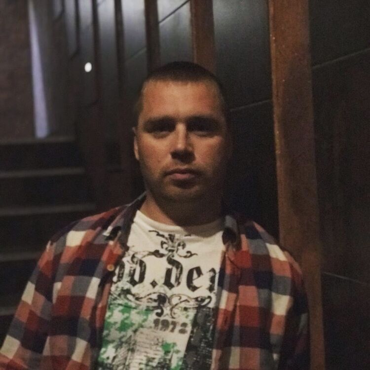  15099229  , 39 ,    -