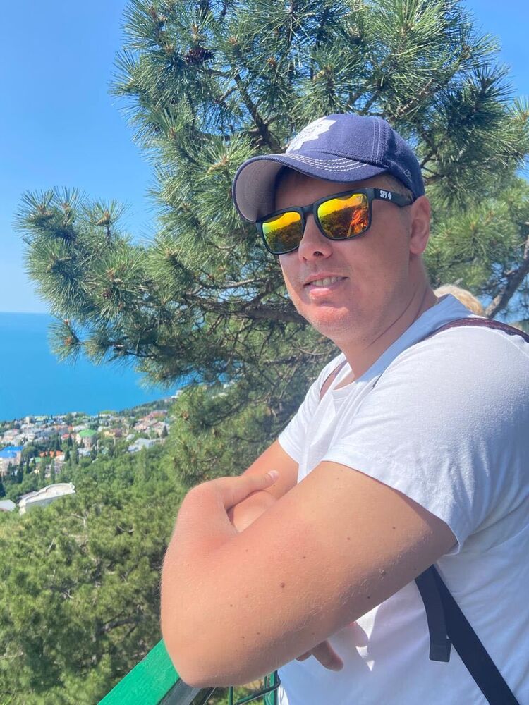  ,   Nekitosh, 32 ,   ,   