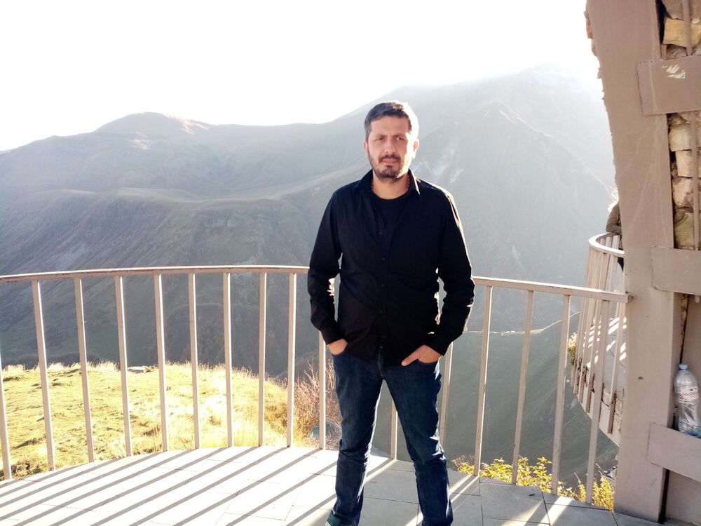  ,   Davit, 40 ,   