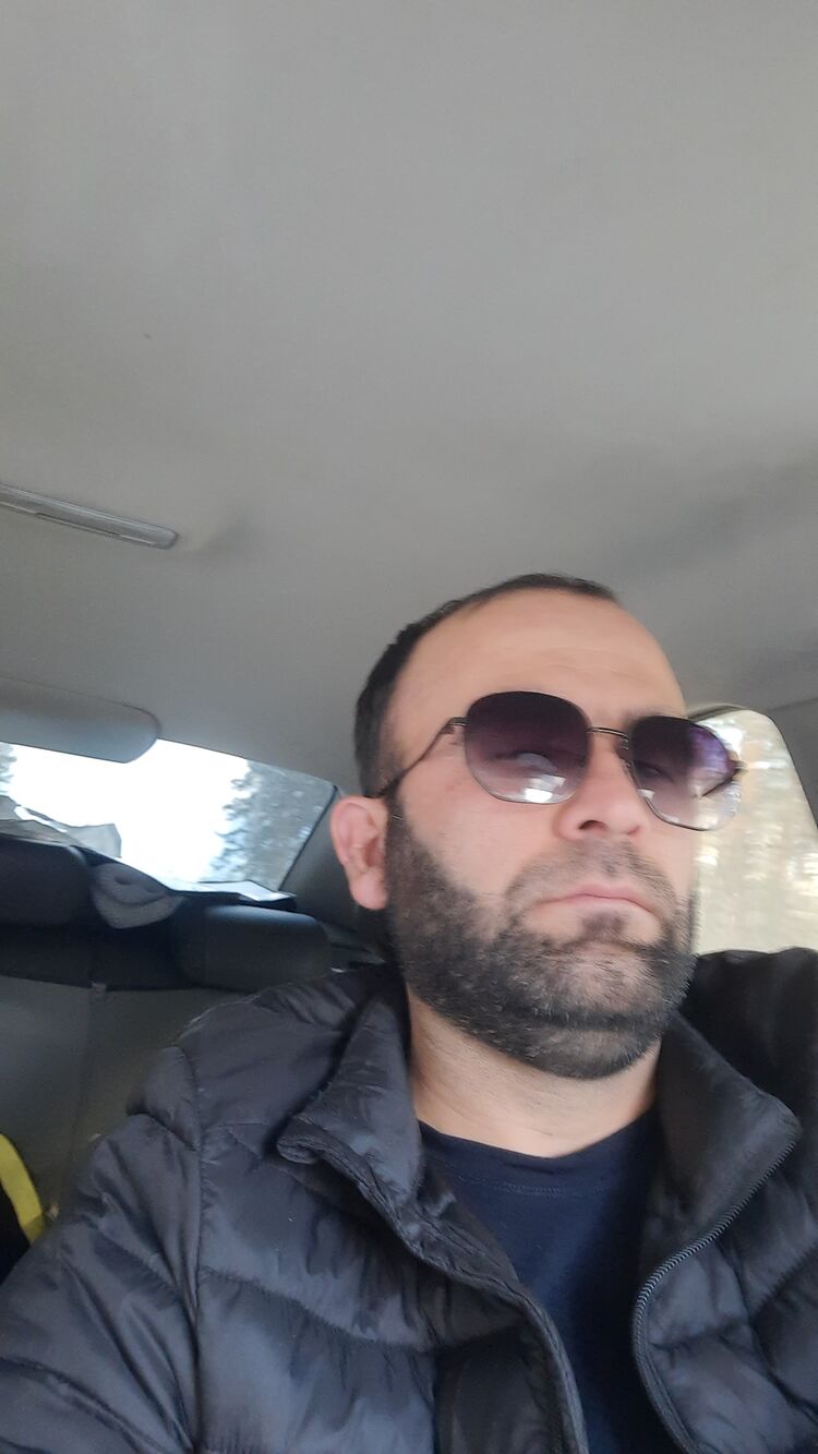  43993809  , 34 ,    