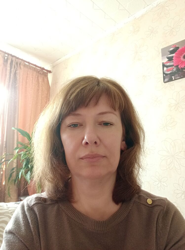  41705199  Vika, 47 ,    