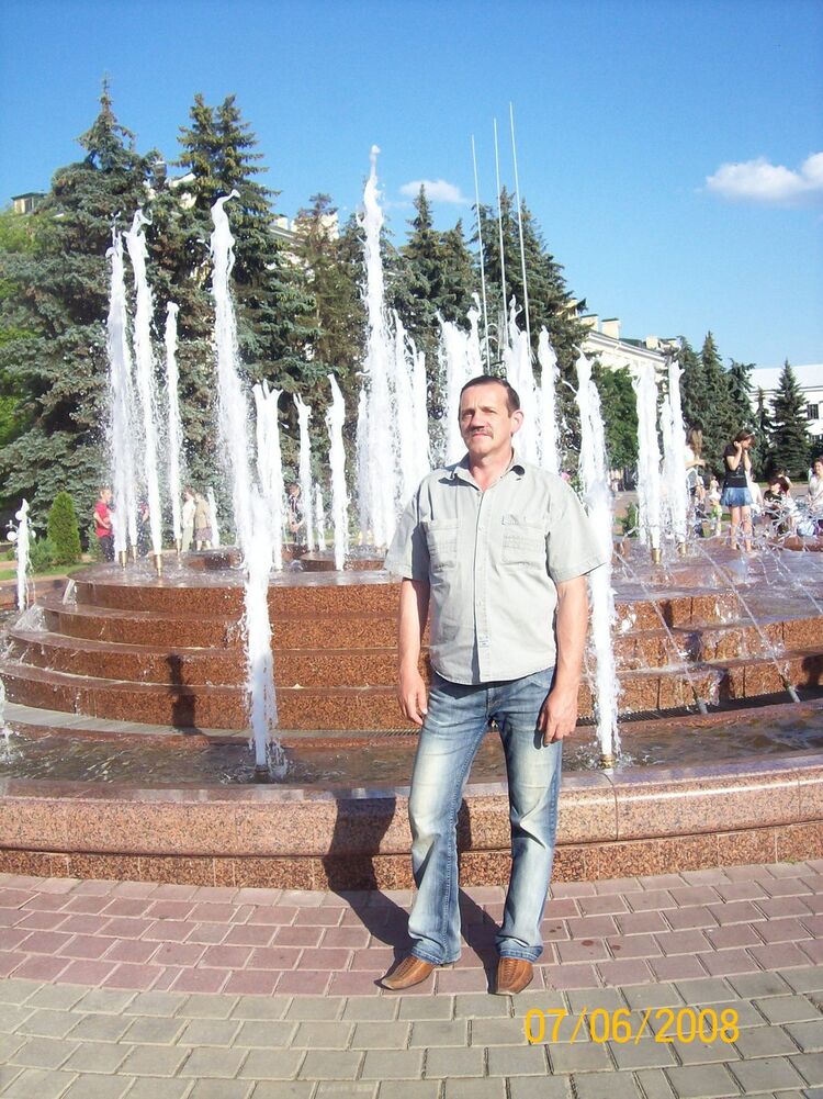  8428089  Valera, 64 ,    
