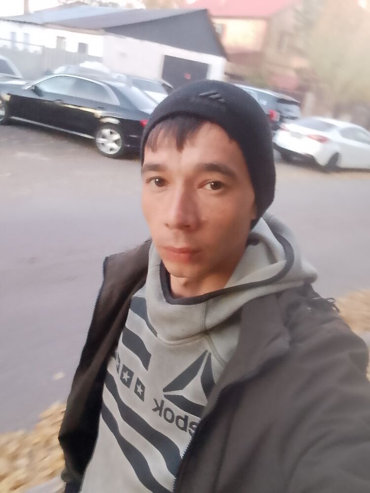  47511049  Ruslan, 30 ,    