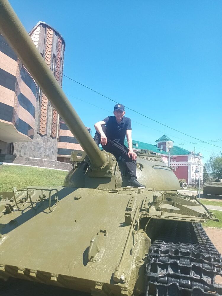  44120289  , 37 ,    