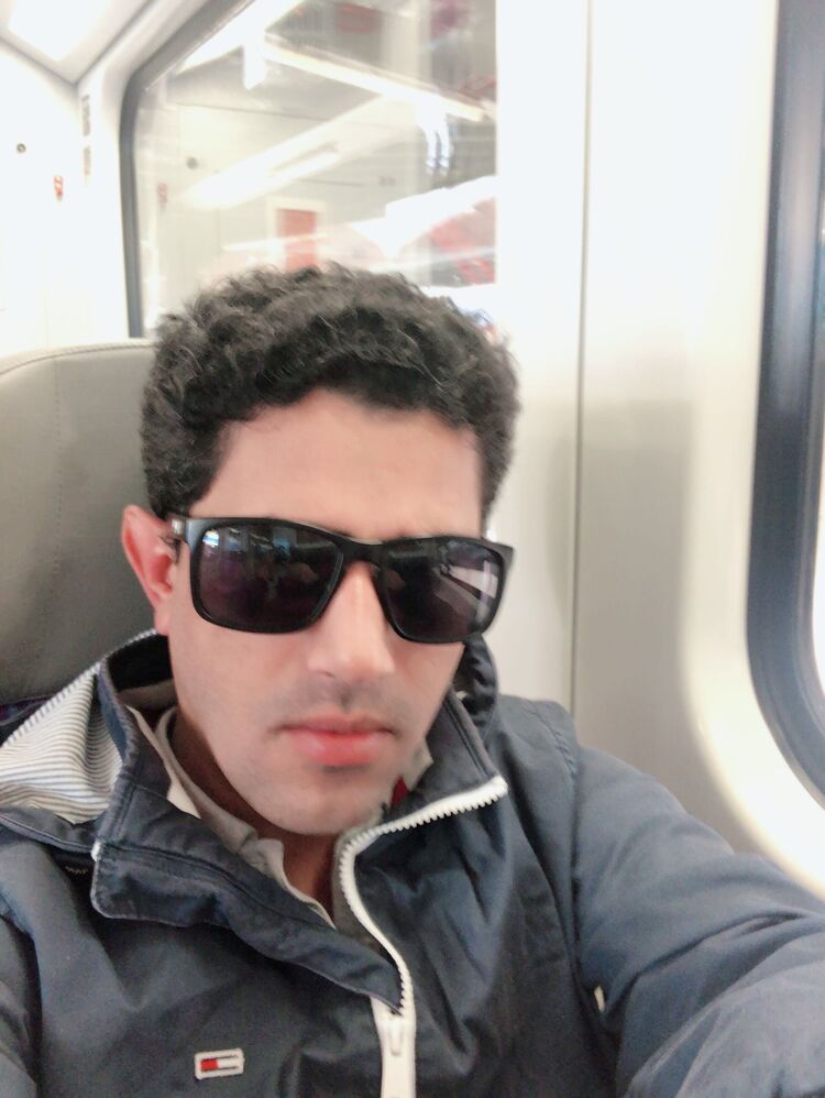  33636149  Alqublani, 36 ,    Praha