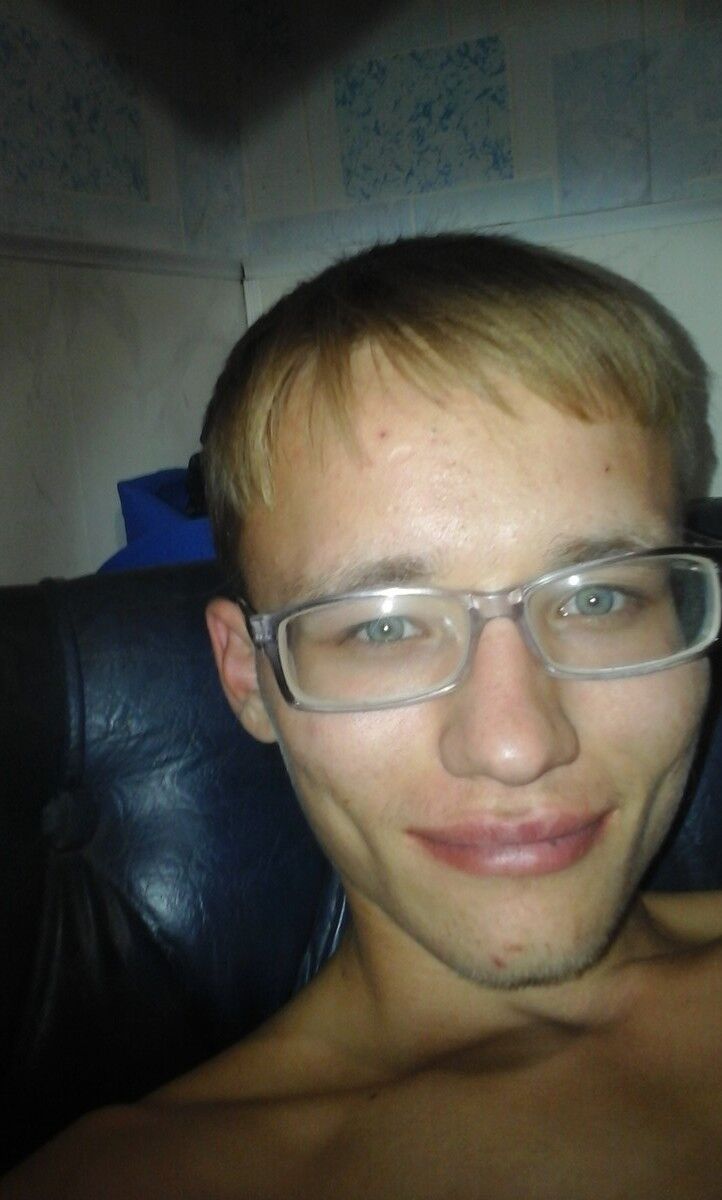  7989619  , 28 ,    