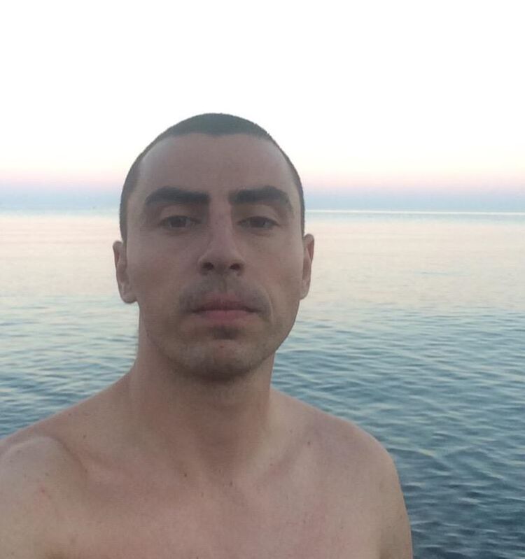  24049609  , 43 ,    