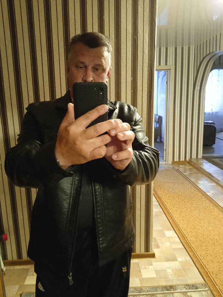  42567429  , 52 ,    