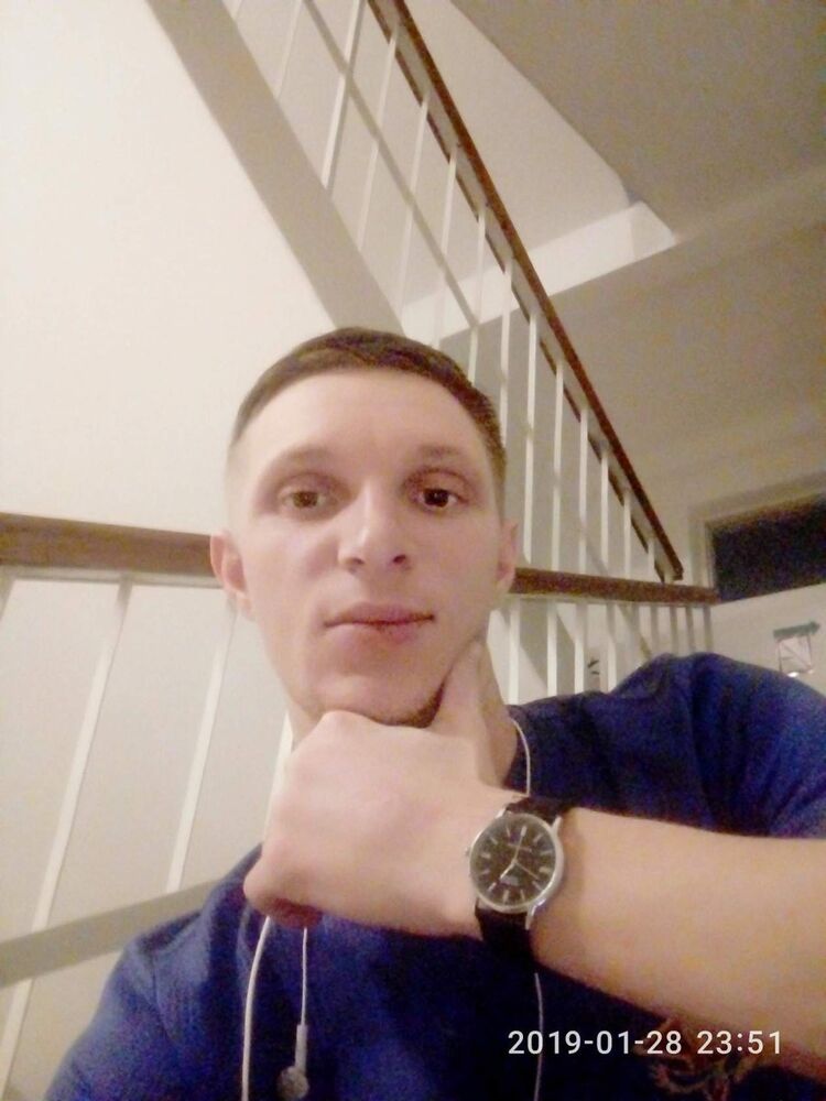  17803709  Aleks, 32 ,    
