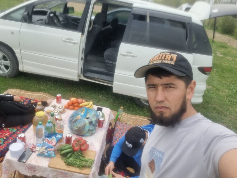  ,   Mustafo, 34 ,   ,   