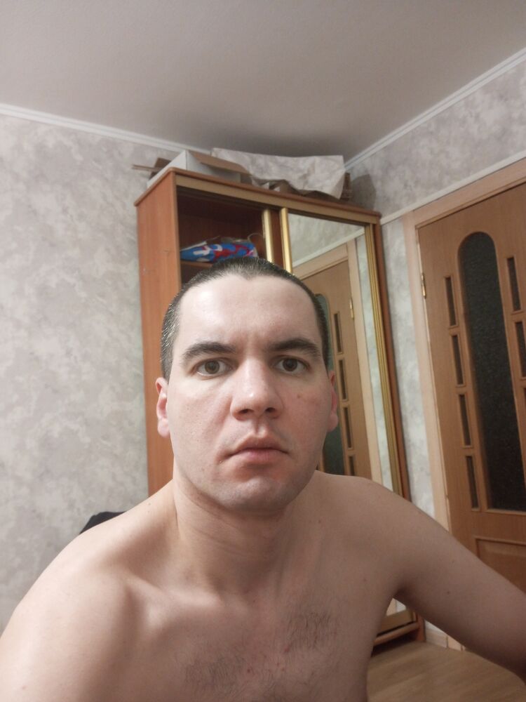  48591179  Vladislav, 31 ,    
