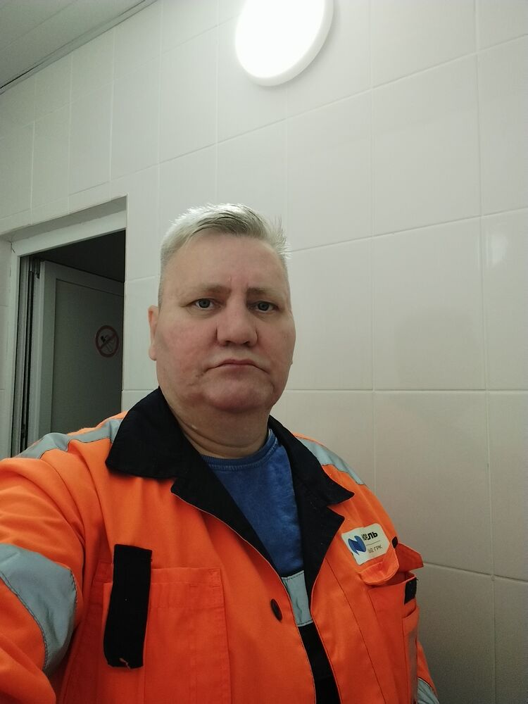  38072809  , 51 ,    