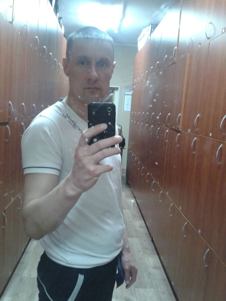  35124209  Nikolay, 44 ,    