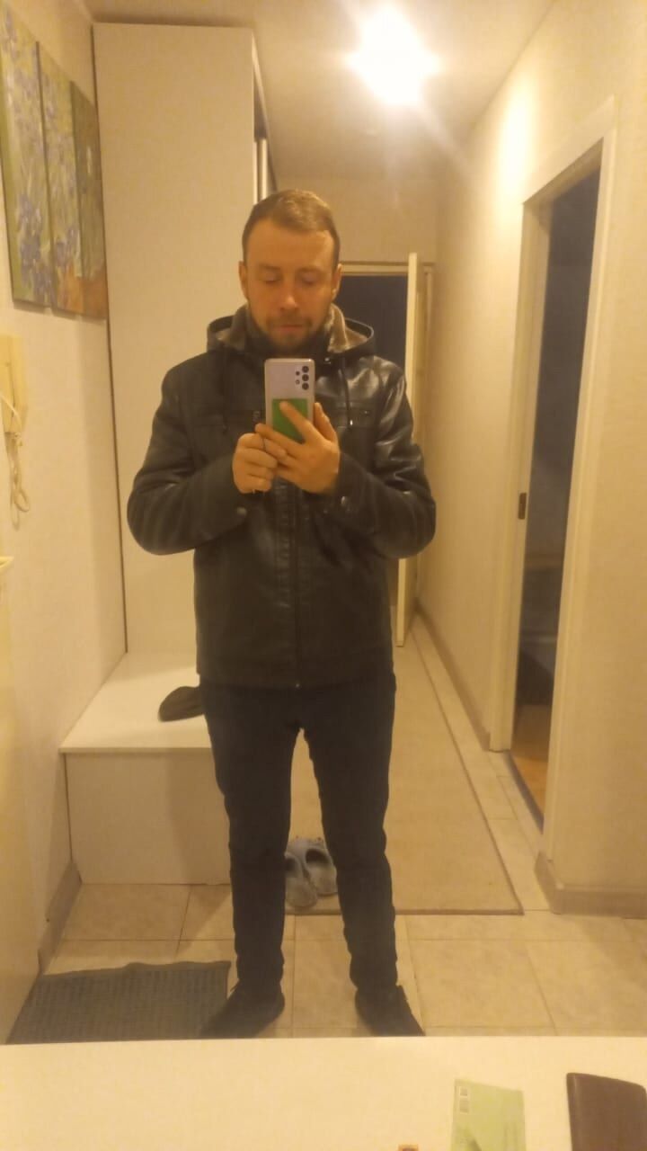  49145989  , 33 ,    -