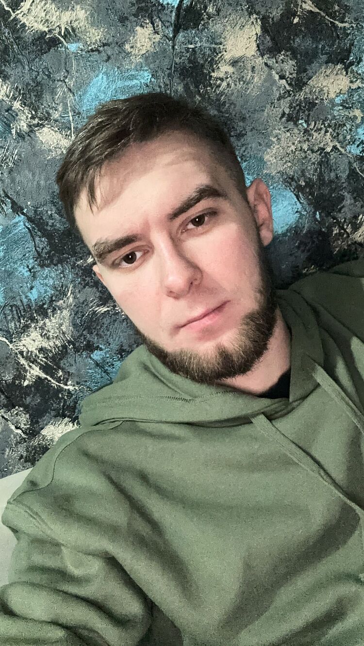  40444269  , 28 ,    