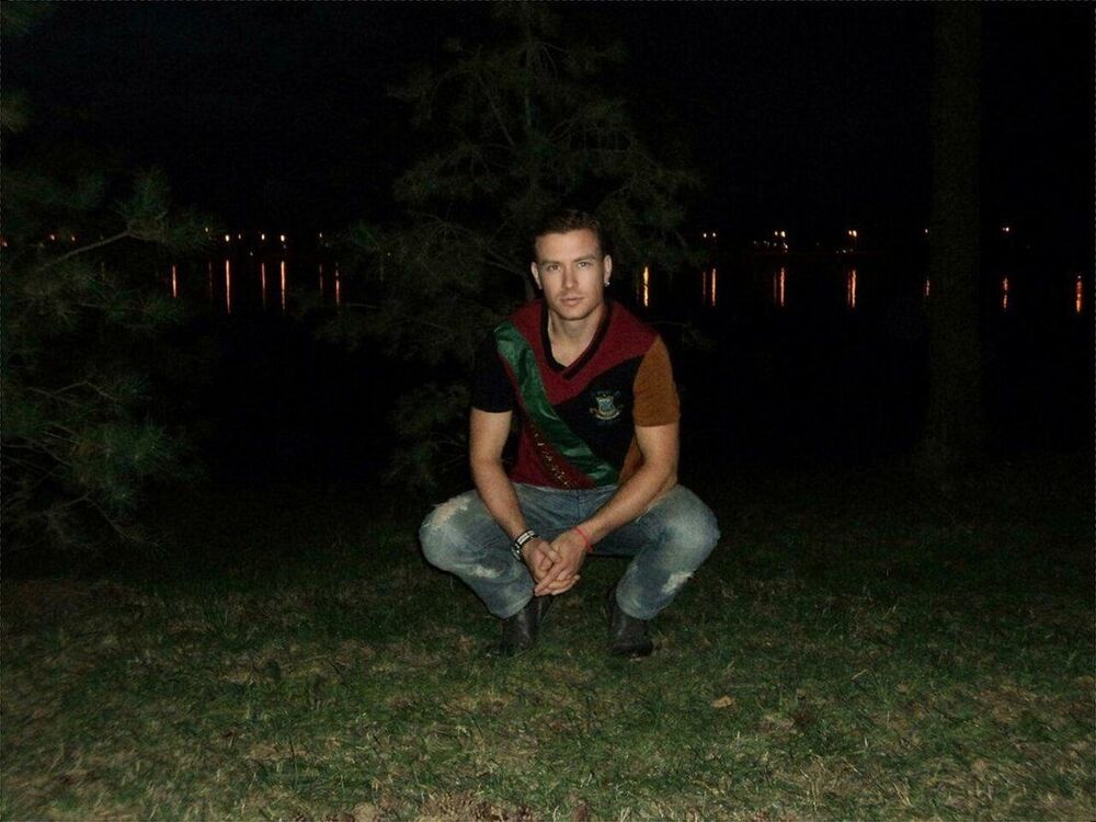  46424959  Alexandr, 31 ,    