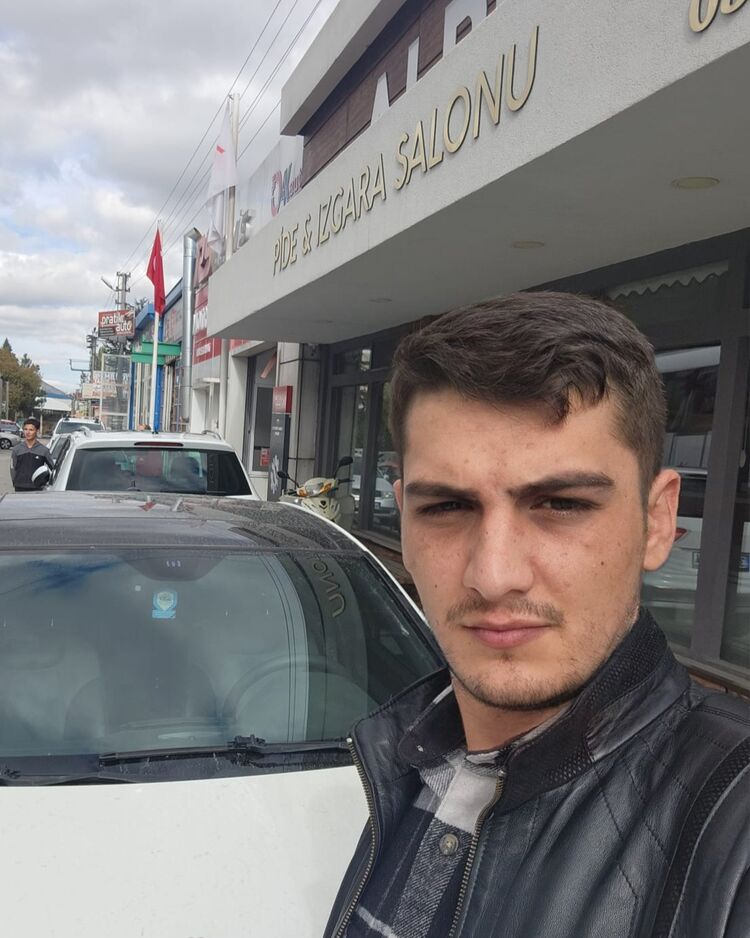  39307119  Mehmet, 35 ,    