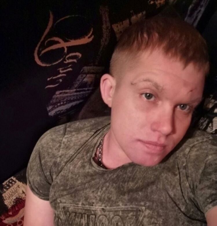  42375929  Pavel, 37 ,    -