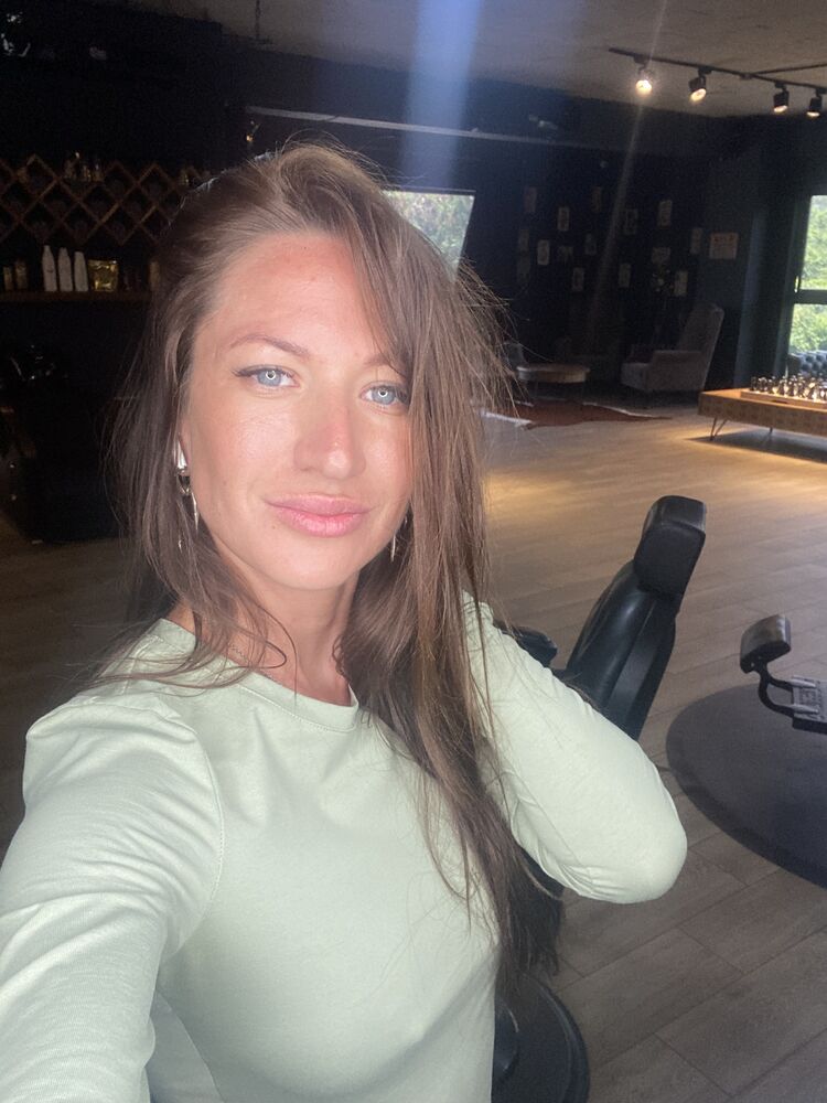  49517529  Daria, 33 ,    